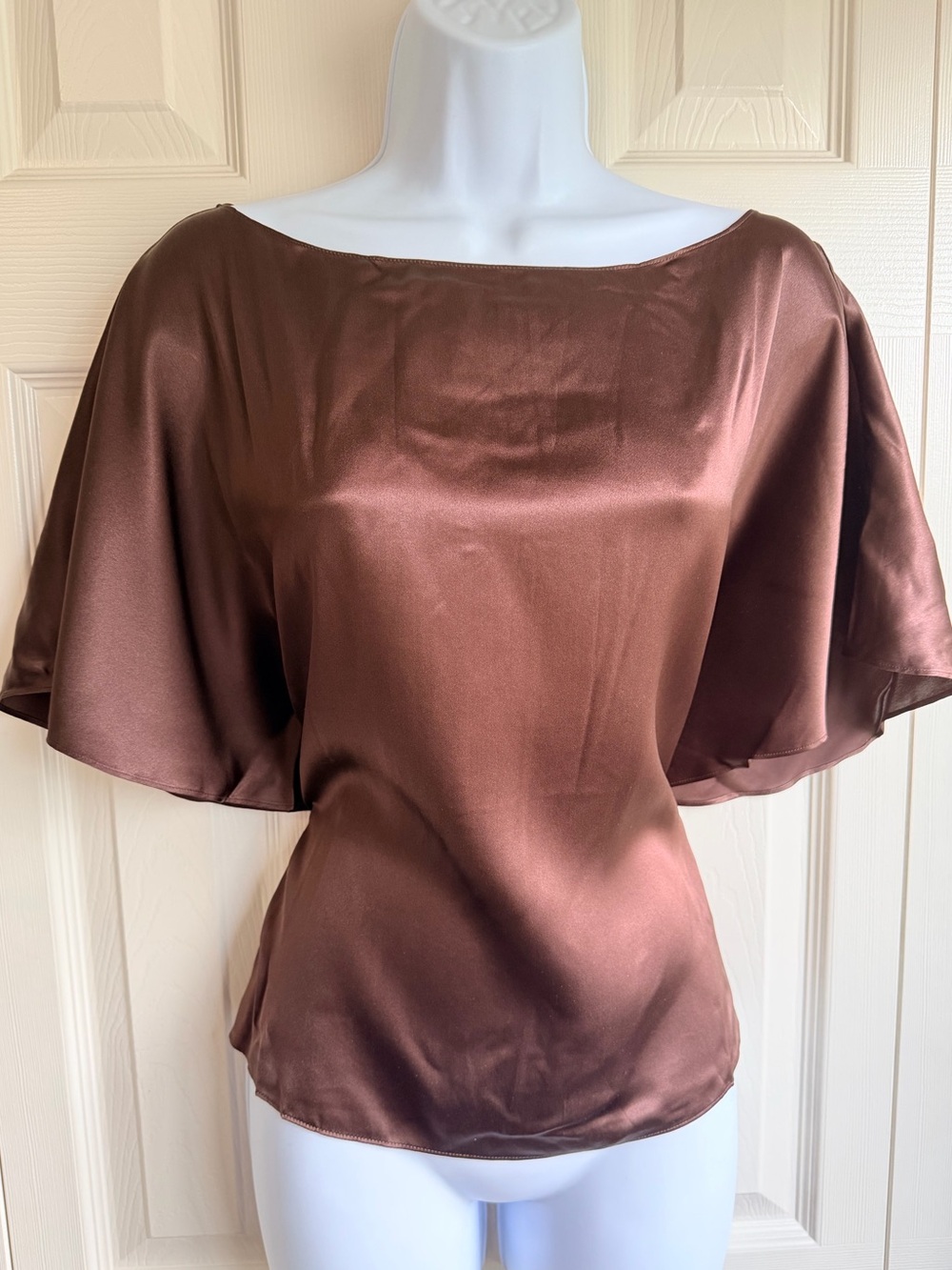 NEW Reformation Avery Silk Warp Top Size M Black Bean - Picture 5 of 11
